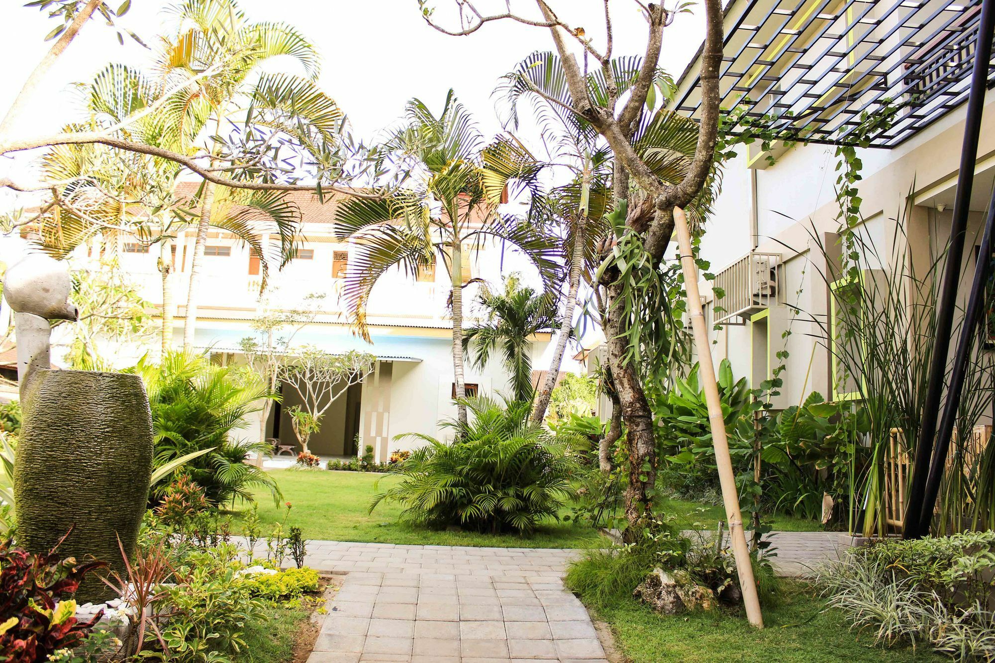 Kemuning Kuta Hotel Kuta Lombok Exterior foto